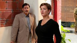 Hans Jakob (Francis Fulton-Smith) sucht Hilfe bei Hellen (Muriel Baumeister).