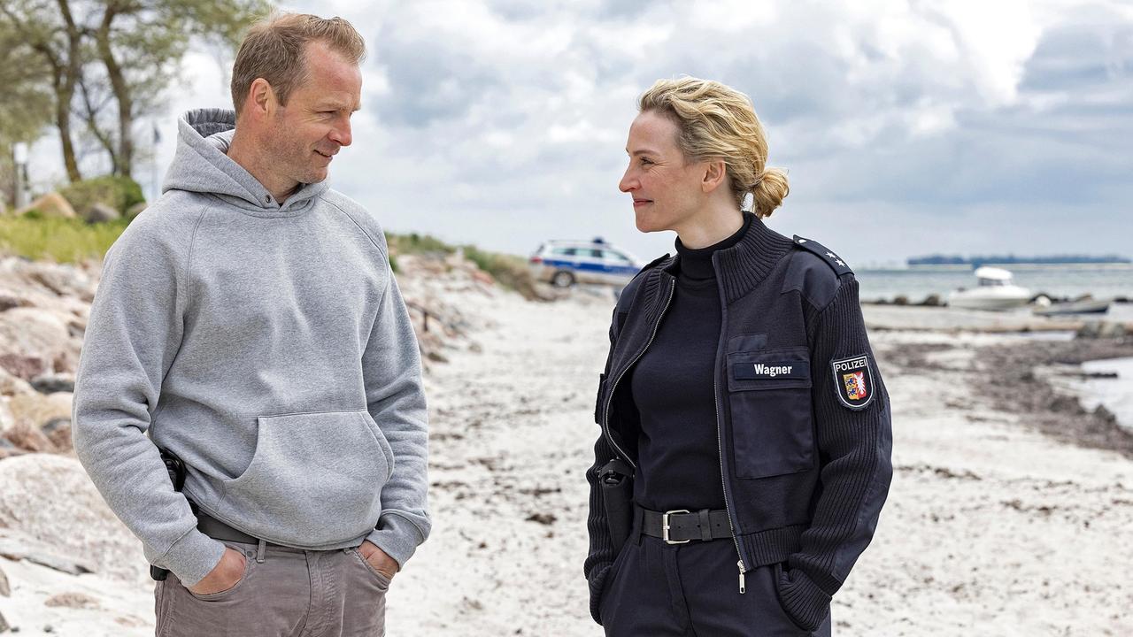 Hauke Jacobs (Hinnerk Schönemann) und Kollegin Hannah Wagner (Jana Klinge)