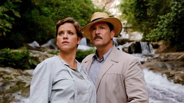 Hellen (Muriel Baumeister) und Hans Jakob (Francis Fulton-Smith) haben sich in schwierigen Zeiten ineinander verliebt.