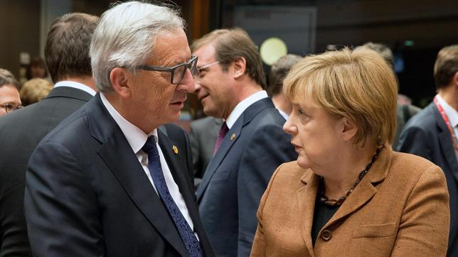 Bild: SWR/European Union/Zucchi Enzo EU-Kommissionspräsident Jean-Claude Juncker und Kanzlerin Angela Merkel.