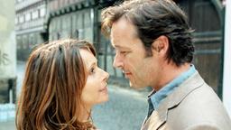 Judith (Christina Plate) entführt Klaus (Michael Roll) in der Mittagspause, um mit ihm ein paar kleine Verrücktheiten anzustellen.