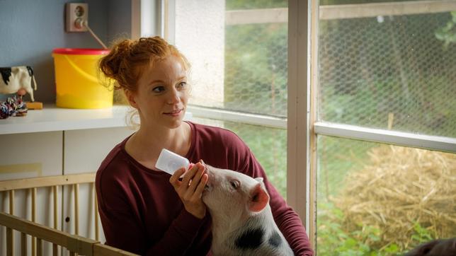 Jule (Marleen Lohse) wird Tierärtzin.