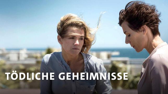 Bild: ARD Degeto Karin (Anke Engelke) lässt ihre Freundin Rommy (Nina Kunzendorfbei) bei der gefährlichen Recherche nicht alleine.