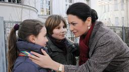 Kennen Sie Ihren Liebhaber: Mit ihrem Gatten Kai und den gemeinsamen Kindern führt Victoria Stellmann (Christine Neubauer) ein glückliches Familienleben.