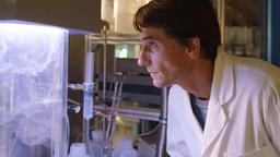 Klemens Kurz (Oliver Mommsen) lebt für seine Leidenschaft als Forscher.