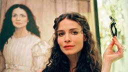 Klimts Muse: Die Schaupsielerin Lea (Saffron Burrows).