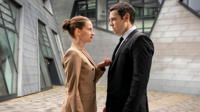 Können sie sich vertrauen? Fiona (Marlene Tanczik) mit ihrem Beschützer Jan (Tobias Oertel).