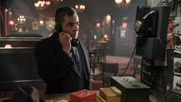 Kommissar Maigret (Rowan Atkinson) hat eine heiße Spur.