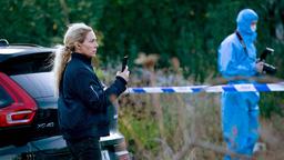 Kommissarin Maria Wern (Eva Röse) sucht Beweise für die Mordthese.