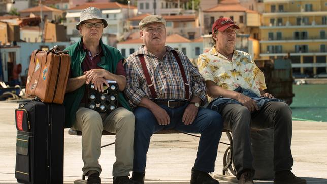 Bild: ARD Degeto/Stephanie Kulbach Drei Ur-Berliner im Land der Hellenen: Krüger (Horst Krause, Mitte), Ecki (Jörg Gudzuhn, re.) und Bernd (Fritz Roth)