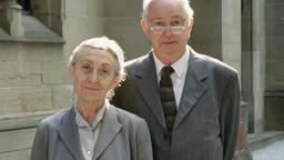 Leiten die Kirchengemeinde mit Herz und Verstand: Eugen (Robert Naegele) und Helga Pfefferle (Heidy Forster).