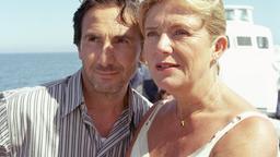 Liebe in Sicht: Barbara (Jutta Speidel) und Enrico (Bruno Maccallini) auf dem Weg ins romantische Amalfi.