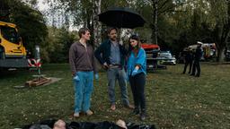 Lisa (Anna Fischer) macht, bestärkt von Hannes (Frederik Bott), Thomas Zellinger (Christoph Letkowski) klar, dass er die beiden Toten falsch zugeordnet hat. Und dass eine dritte Leiche fehlt …