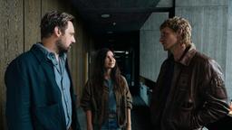 Macht sich bei Thomas Zellinger (Christoph Letkowski) womöglich Eifersucht breit, weil Lisa (Anna Fischer) so unverbrüchlich zu ihrem Jugendfreund Mario (Jakob Geßner) hält?