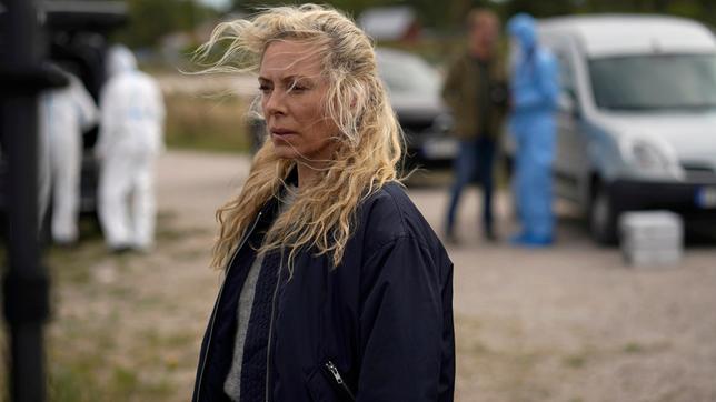Bild: ARD Degeto Maria Wern (Eva Röse) steht vor einem aufwühlenden und undurchsichtigen Fall.