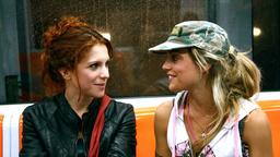 Marta (Isabella Ragonese, li.) und Sonia (Micaela Ramazzotti) 