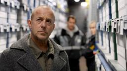 Max Grosz (Heino Ferch) im Svalbard-Saatguttresor.