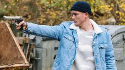 Max Höfel (Fabian Jaray) weiß nicht mehr, wem er glauben soll.