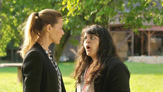 Bild: ARD Degeto/Hardy Spitz Meral (Sara Fazilat) und Rosa (Alexandra Neldel)