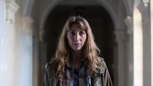 Miri Matteson (Daisy Haggard) kehrt nach 18 Jahren hinter Gittern nach Hause zurck und möchte dort so schnell wie möglich ihr halbes Leben nachholen.