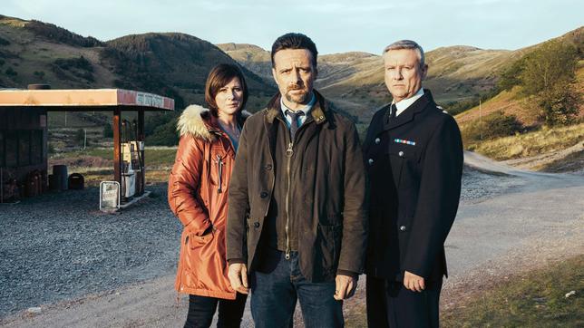 Bild: ARD Degeto Neue Fälle für Inspector Tom Mathias (Richard Harrington), Kollegin Mared Rhys (Mali Harries) und Chef Brian Prosser (Aneirin Hughes).