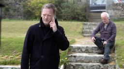 Perez (Douglas Henshall) weiß, dass Duncan (Mark Bonnar, re.) ihm etwas verschweigt.