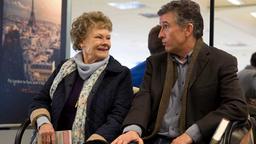 Philomena Lee freut sich auf ihre erste große Reise in Begleitung von Martin Sixsmith.