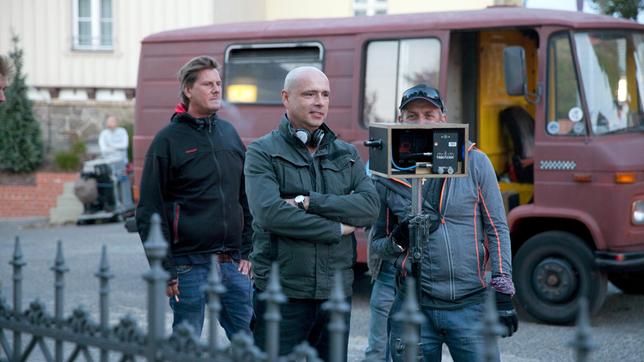 Bild: NDR/Maor Waisburd/Degeto Regisseur Jochen Alexander Freydank.