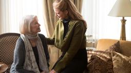 Seltsames Paar: Die gealterte Tochter Flemming (Ellen Burstyn, li.) mit ihrer nicht alternden Mutter Adaline (Blake Lively, re.).