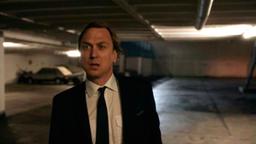 Stefan (Lars Eidinger) kommt gerade vom Arzt.