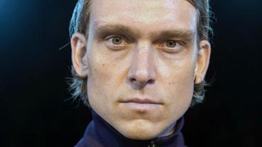 Bild: ARD Degeto/UFA Fiction/Gary Moyes Daniel Sträßer als Denis Shove