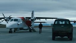 Tess Brouwer (Laura de Boer) ist zurück auf Spitzbergen.