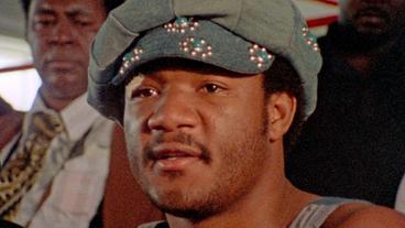 Titelverteidiger George Foreman war zur Zeit des WM-Kampfes in Zaire ganze 8 Jahre jünger als Ali und in der Form seines Lebens.