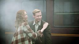 Trautmann (David Kross) bleibt für Margaret (Freya Mavor) in England.