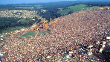 Bild: NDR Eine halbe Million Menschen traf sich 1969 nahe einer Farm im Bundesstaat New York.