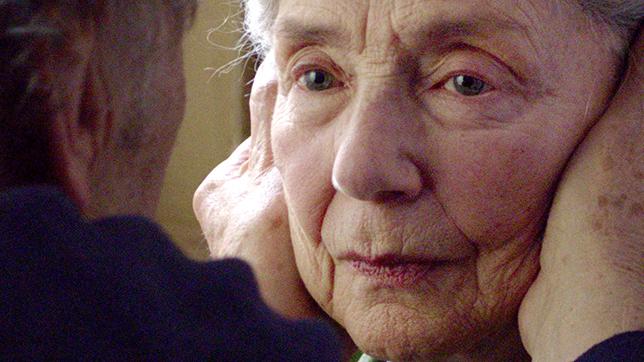 Bild: ARD Anne (Emmanuelle Riva) richtet eine letzte Bitte an ihren Mann Georges (Jean-Louis Trintignant).
