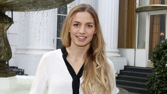 Bild: ARD Annika Blendl als Nolwenn