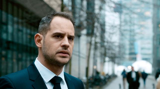 Bild: SWR/AlamodeFilm/Felix Cramer Urs Blank verändert nach einem Trip mit halluzinogenen Pilzen seine Persönlichkeit und wird unberechenbar.