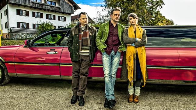 Bild: BR / h&v entertainment/Raymond Roemke Das Geltinger Schwindler-Trio: Karl Kainz, Hubertus Hochstetter und Iris Schranner