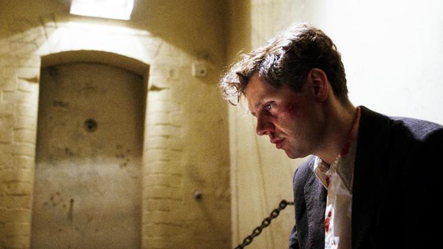 Bild: SWR/Bernd Schuller Georg Elser (Christian Friedel) in seiner Verhör-Zelle.
