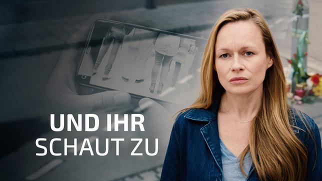 Bild: SWR/Hager Moss Film/Bernd Schuller Nach dem Unfalltod ihrer Tochter an einer belebten Kreuzung ist Jenni (Anja Schneider) im Netz mit Videos von Mias Sterben konfrontiert. Statt zu helfen, schauten die Passanten entweder weg, oder filmten mit ihren Handys und rühmen sich sogar für ihre "krassen" Postings.