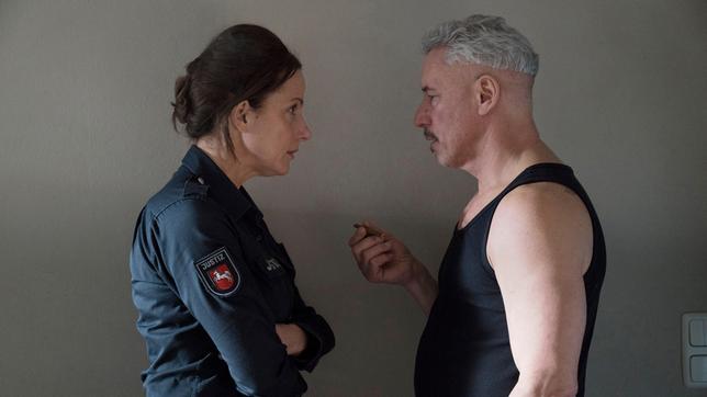 Bild: NDR/Georges Pauly Sonja Brunner mit Michael Zeuner ist nicht Herrin der Lage.