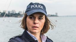 Kommissar Dupin – Bretonisches Gold: Commissaire Rose (Annika Kuhl) will den eigenmächtigen Dupin (Pasquale Aleardi) verhaften.