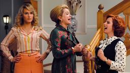 Das Schmuckstück: Suzanne Pujol (Catherine Deneuve) reorganisiert mit ihrer Tochter Joëlle (Judithe Grodèche) und der Sekretärin Nadège (Karin Viard) die Fabrik ihres Mannes neu.