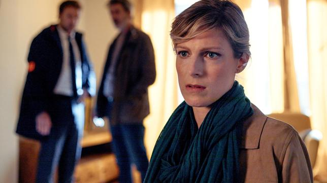Bild: ARD Degeto/ndF international Productions/Les Gens Sophie Cross (Alexia Barlier) vertraut ihrer Intuition.
