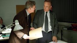  Meier (August Zirner) und Dr. Hans Langemann (Heiner Lauterbach)