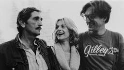 Wim Wenders engagiert Harry Dean Stanton - bis dato stets Nebendarsteller - und Nastassja Kinski. Mit ihnen in der Weite von Paris, Texas gewinnt er 1984 die Goldene Palme der Filmfestspiele in Cannes.
