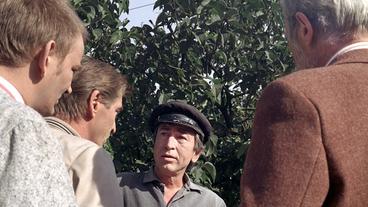 Bild: HR/DRA/Siegfried Rieck Oberleutnant Hübner mit Franz Werker und seinen Kollegen