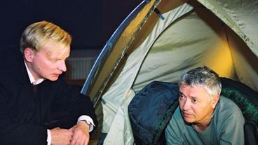 Bild: NDR/Christa Köfer Hinrichs und Törner