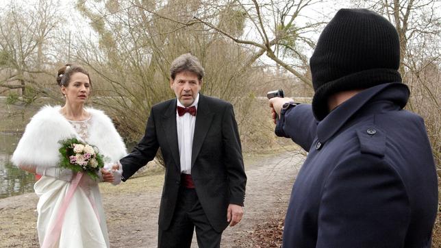 Bild: MDR/Junghans Das frisch vermählte Ehepaar Granzkow und der Täter
